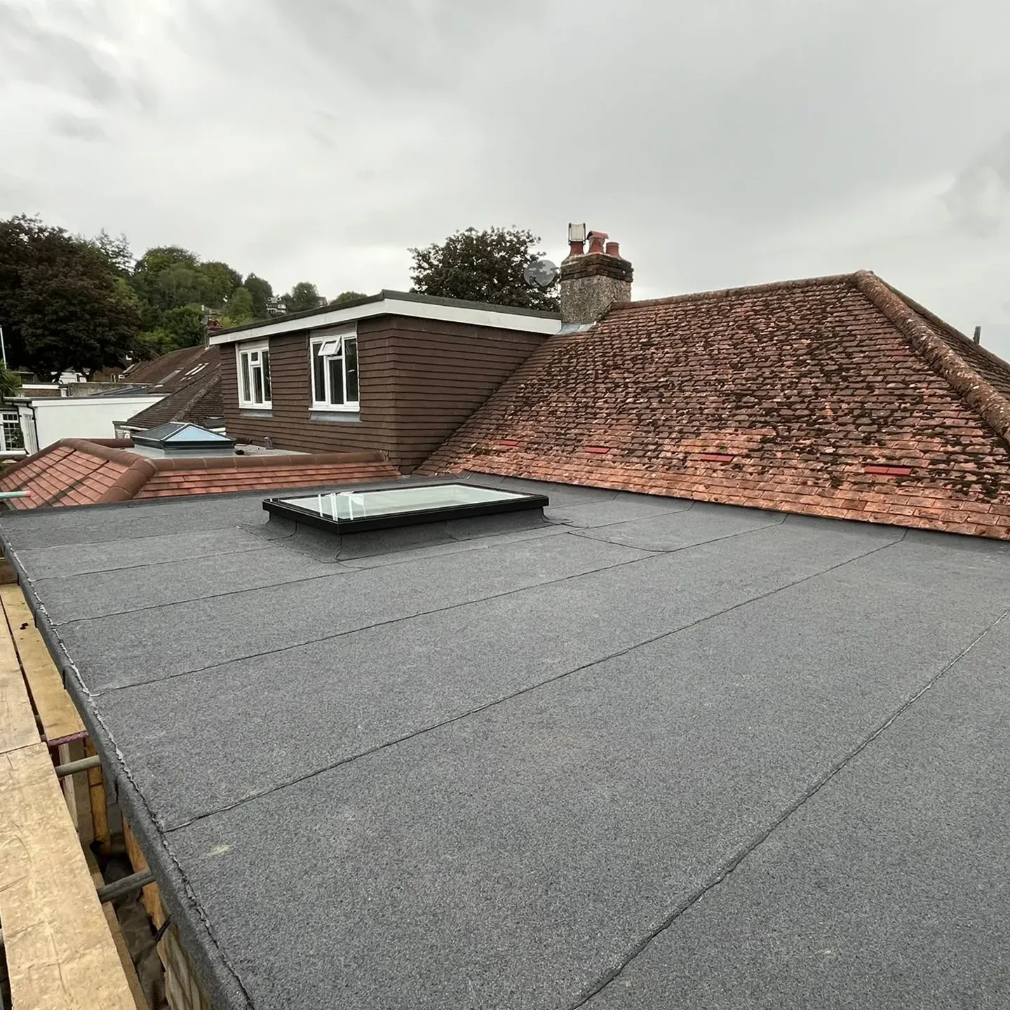 new slate roof tiling